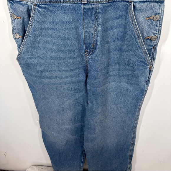 NWT Old Navy Baggy Wide Leg Overalls women’s size 8 Denim 100% Cotton - Picture 4 of 9